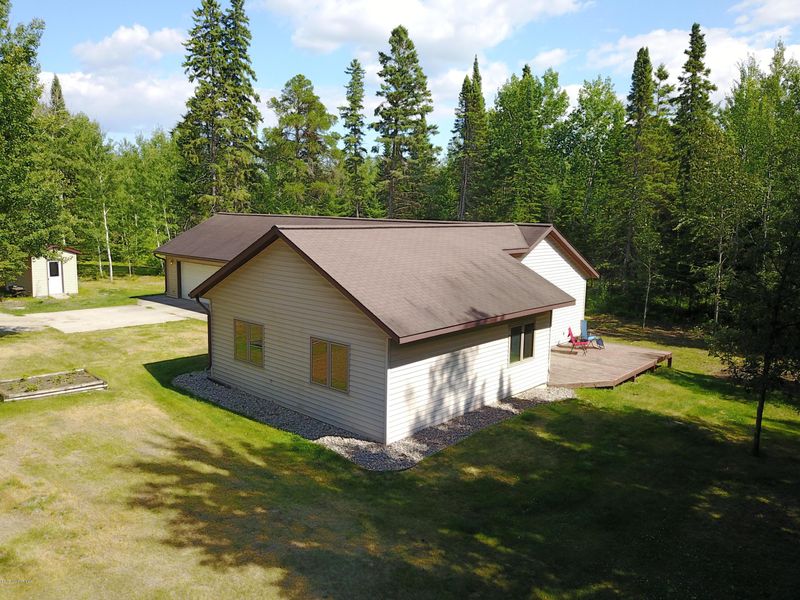 35155 Pine Ridge Rd, Warroad, MN 56763