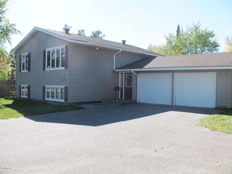 415 Lake Ave NE, Bemidji, MN 56601