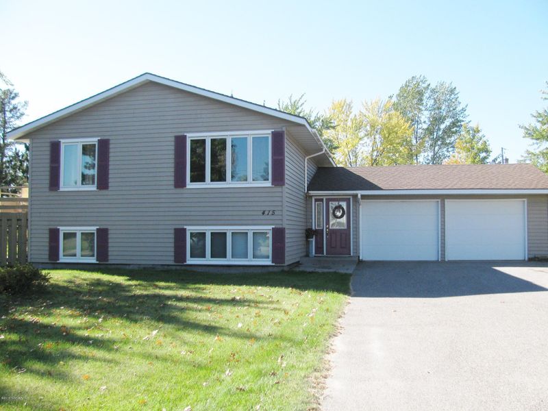 415 Lake Ave NE, Bemidji, MN 56601