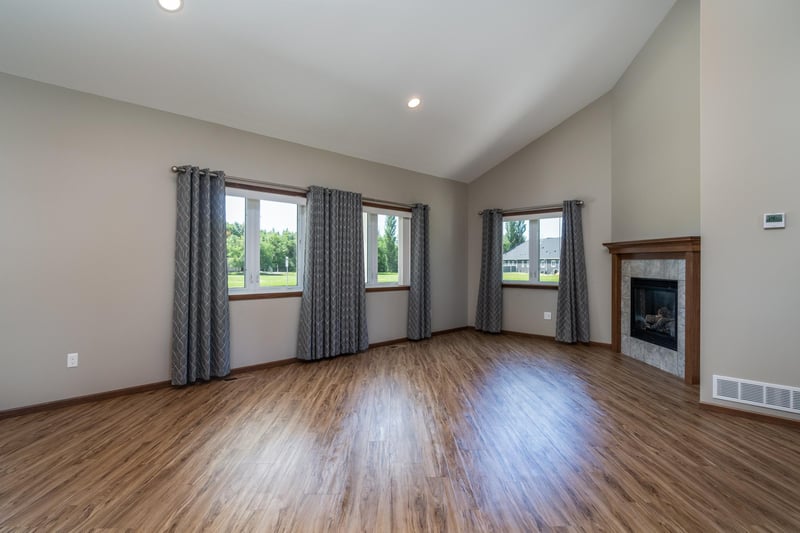 1419 Greenway Blvd SE, East Grand Forks, MN 56721