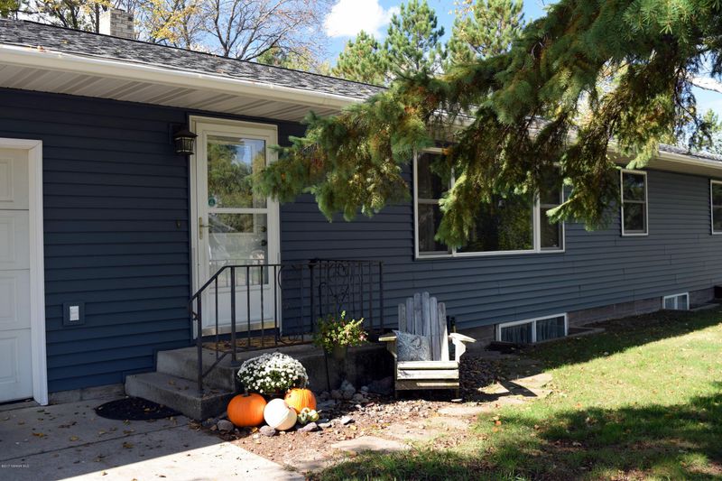 901 Donald Ave SE, Bemidji, MN 56601