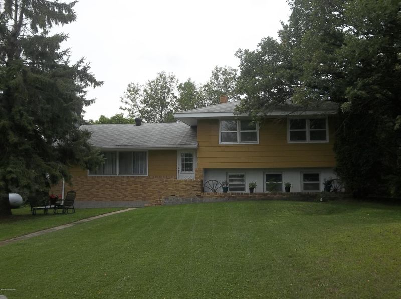 13237 170th Ave NE, Thief River Falls, MN 56701