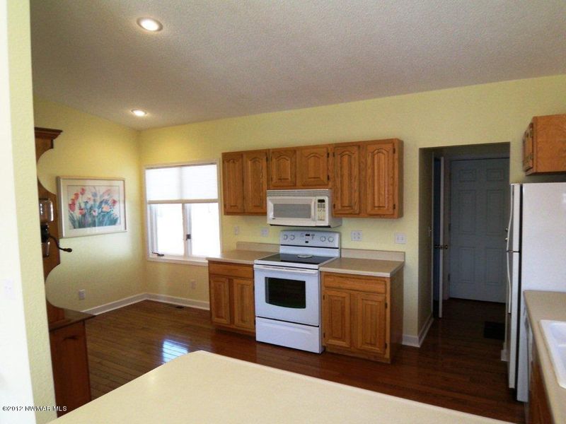 6990 Riverview Dr NE, Bemidji, MN 56601
