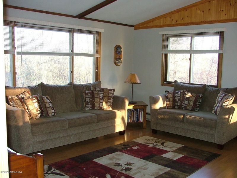 14328 Irvine Ave, Bemidji, MN 56601