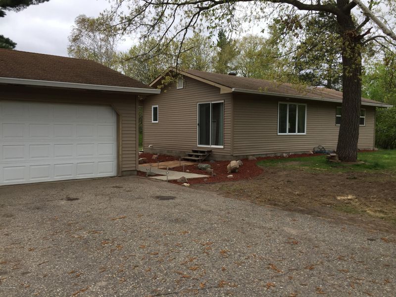 1105 Little Norway Ave SE, Bemidji, MN 56601
