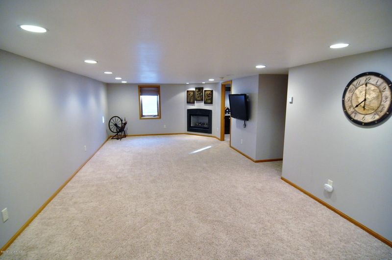 1202 2nd St SE, Roseau, MN 56751