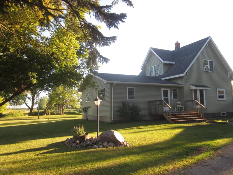 408 Main Ave N, Viking, MN 56760