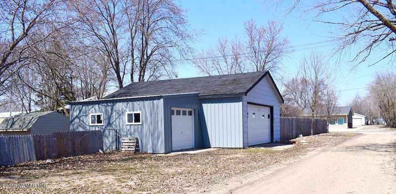 1224 Main Ave N, Thief River Falls, MN 56701