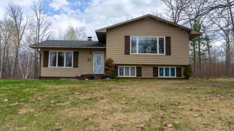 48182 Us 71 Hw, Bemidji, MN 56461