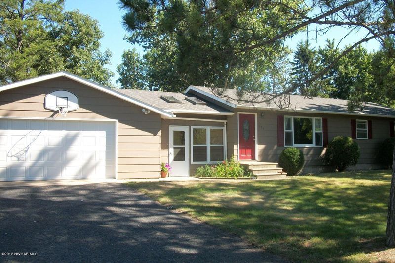 125 Pine Crest Ct NW, Bemidji, MN 56601