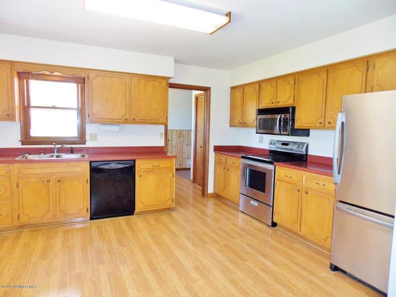 15013 Us 2 Hw, Solway, MN 56678
