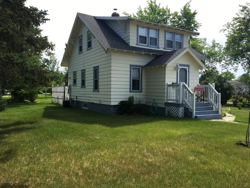 418 Scott Ave SE, Bemidji, MN 56601