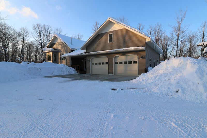 23443 Timber Trail Dr, Bemidji, MN 56601