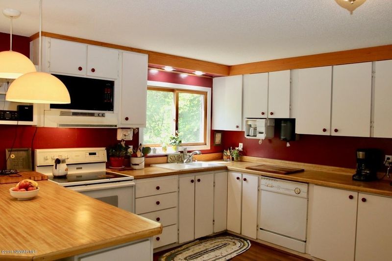 1923 Francis Ct SE, Bemidji, MN 56601