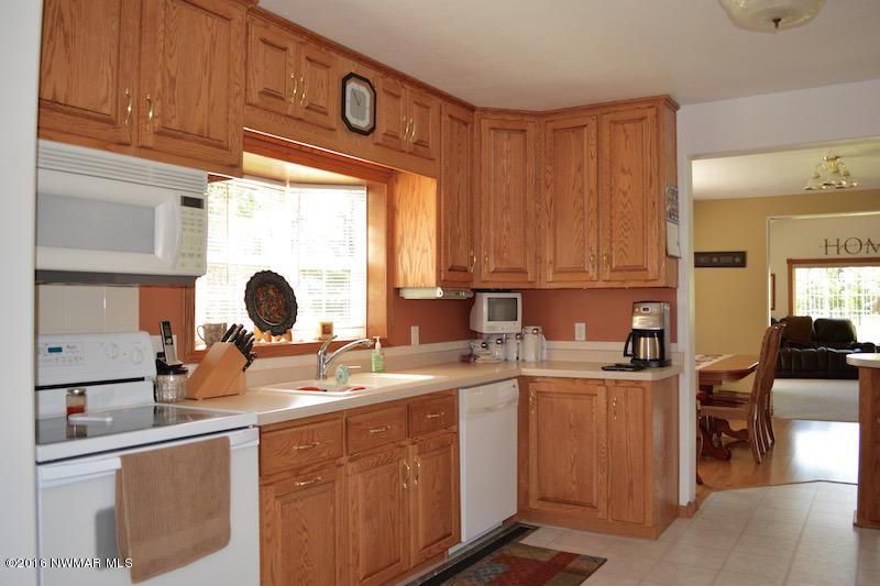 180 6th St N, Middle River, MN 56737
