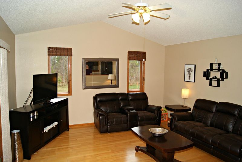 2419 Royal Estates Rd NE, Bemidji, MN 56601