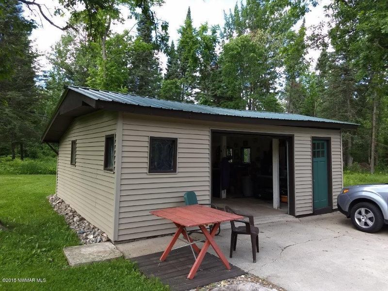 24181 Aspen Rd, Shevlin, MN 56621