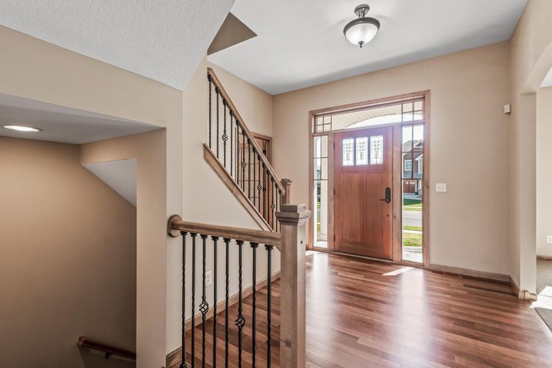 7779 Narcissus Ln N, Maple Grove, MN 55311