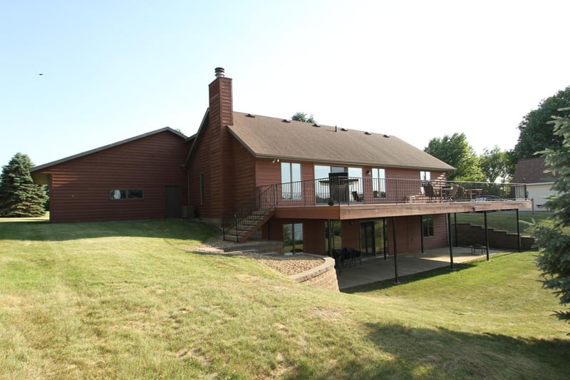 22976 Greenland Ln, Elysian, MN 56028