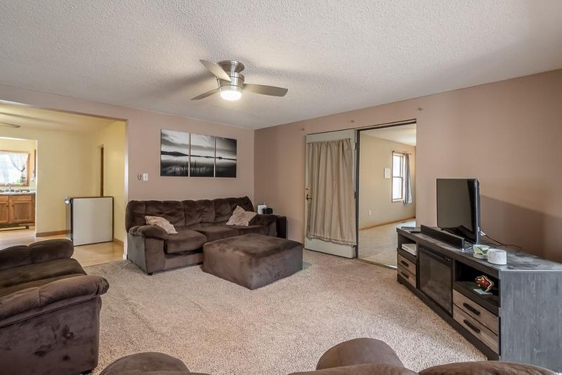 721 Sherman St, Good Thunder, MN 56037