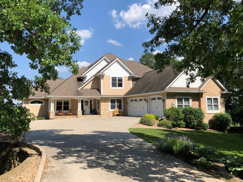 10350 Augusta Dr, Sauk Centre, MN 56378