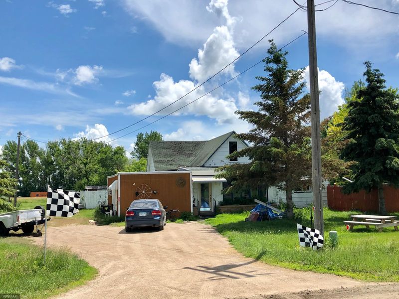 1706 Washington Ave, Crookston, MN 56716