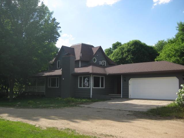 27328 Jones Ave, Rushmore, MN 56168