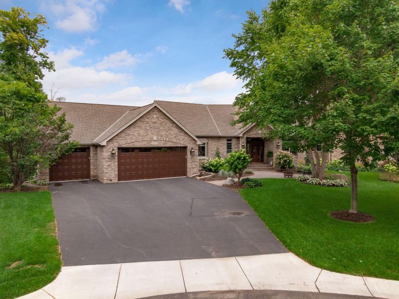 8935 Umbria Pl N, Maple Grove, MN 55311