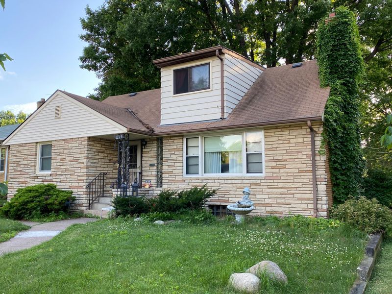 1275 Alameda St, Saint Paul, MN 55117