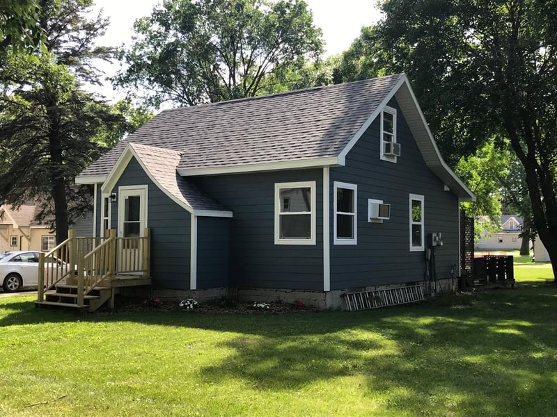 162 4th St, Dawson, MN 56232
