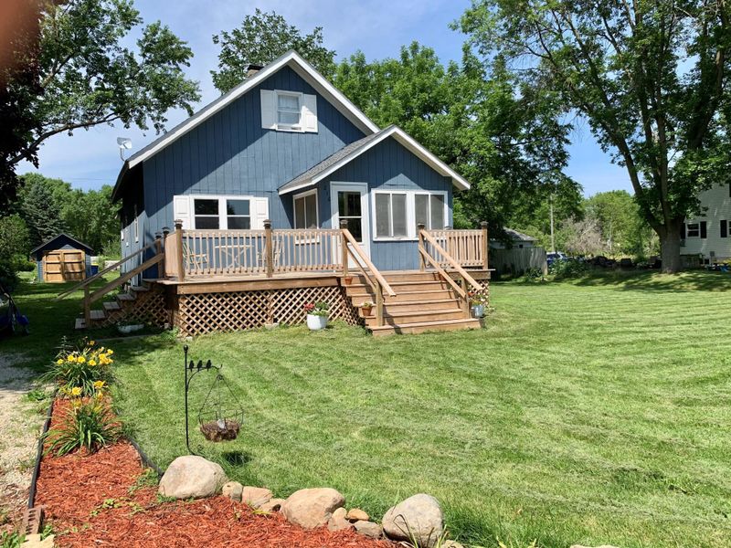 216 1st St N, Nerstrand, MN 55053