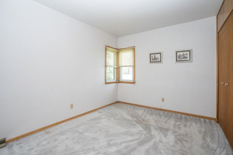 120 Central Ave, Sunburg, MN 56289