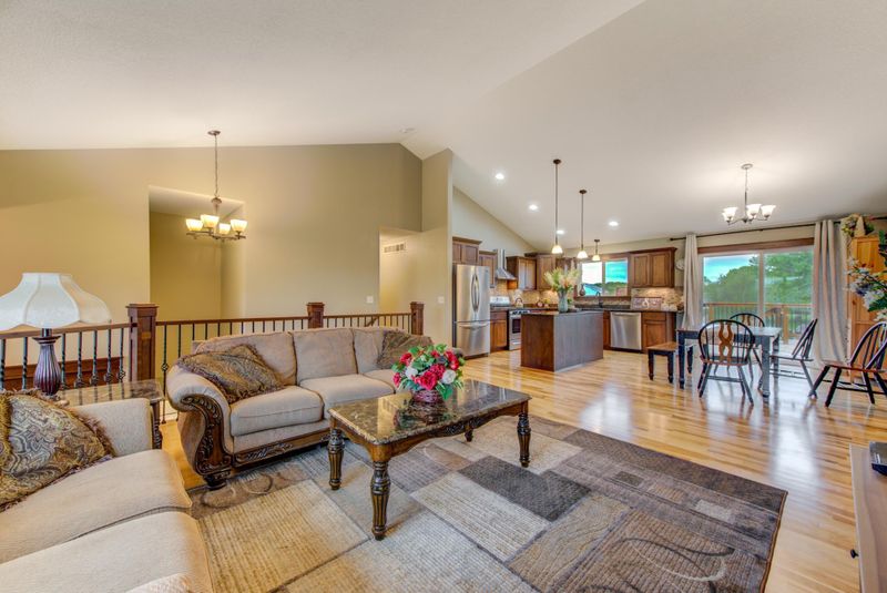 9012 Tessman Pw N, Brooklyn Park, MN 55445