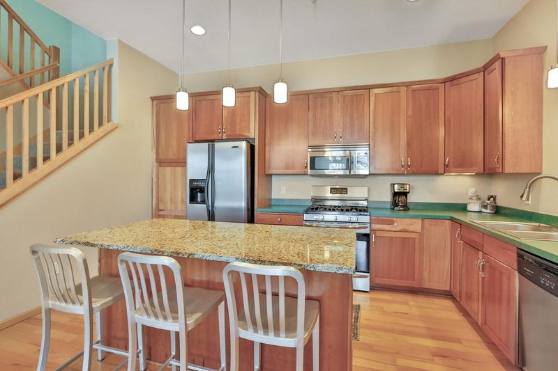1586 Juno Ave #14, Saint Paul, MN 55116