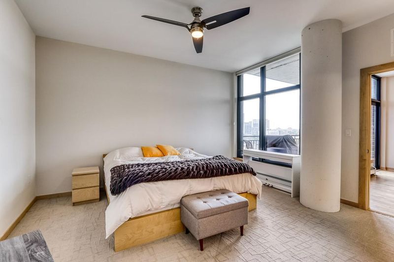 1120 S 2nd St #910, Minneapolis, MN 55415