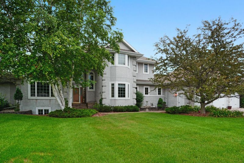 15 Golf Dr, Olivia, MN 56277