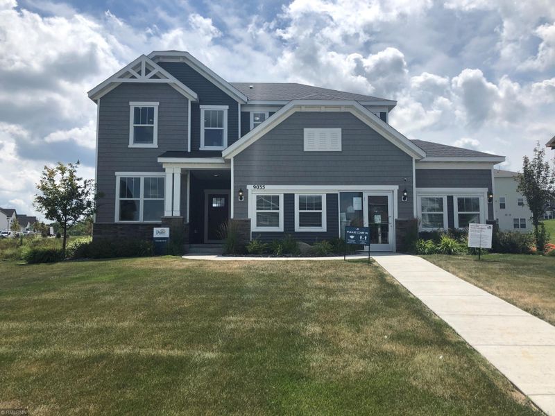 9035 Lakeside Dr, Victoria, MN 55386
