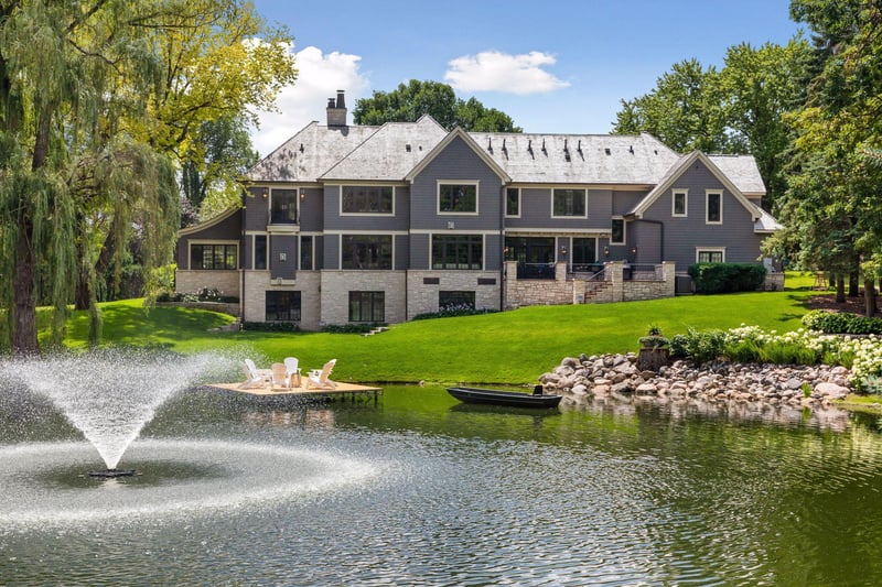 6400 Parkwood Rd, Edina, MN 55436