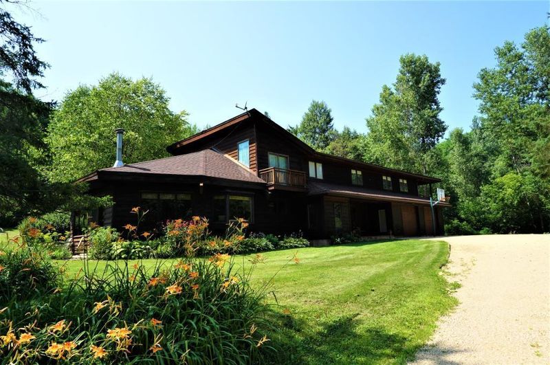 W2980 200th Ave, Maiden Rock, WI 54750