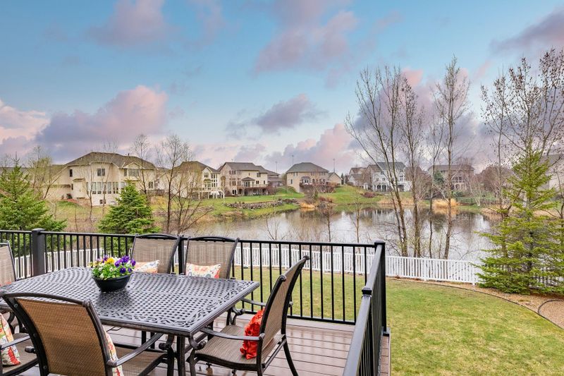 6465 Shadyview Ln N, Maple Grove, MN 55311