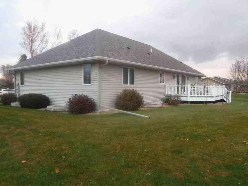 423 Ash St, Dawson, MN 56232