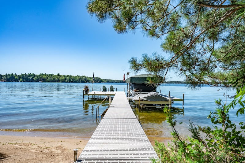 7493 Old Whiskey Rd, Pequot Lakes, MN 56472