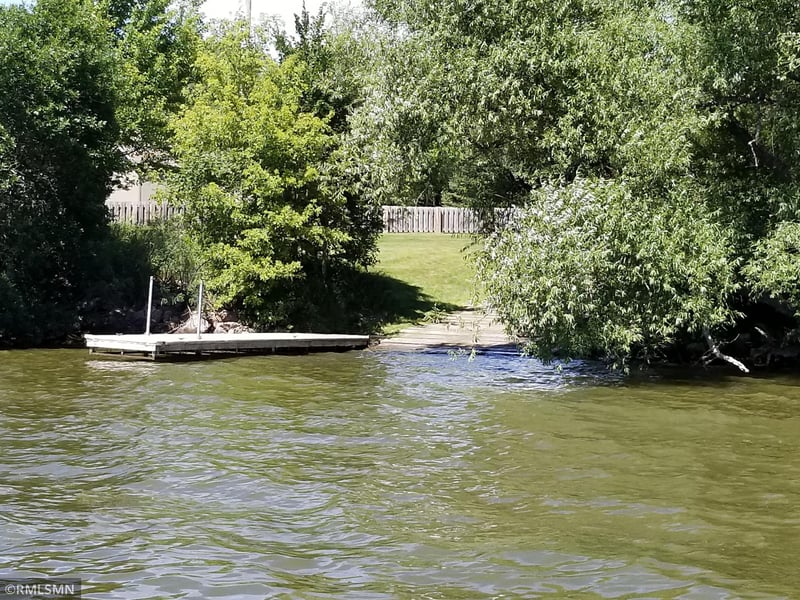 10 Jayvee Ln, Garvin, MN 56132
