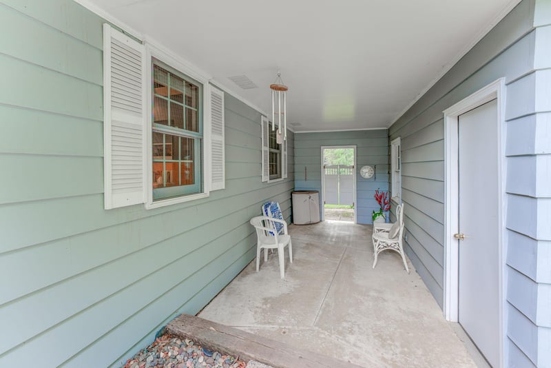 120 Chevy Chase Dr, Orono, MN 55391