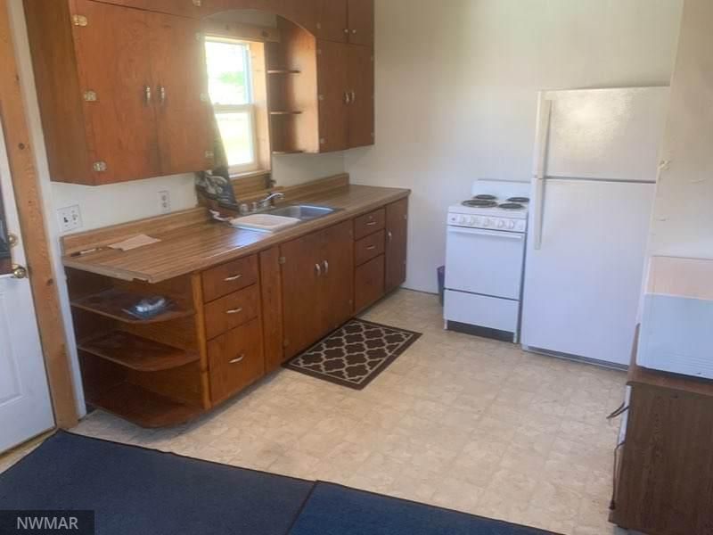 110 4th Ave NW, Baudette, MN 56623