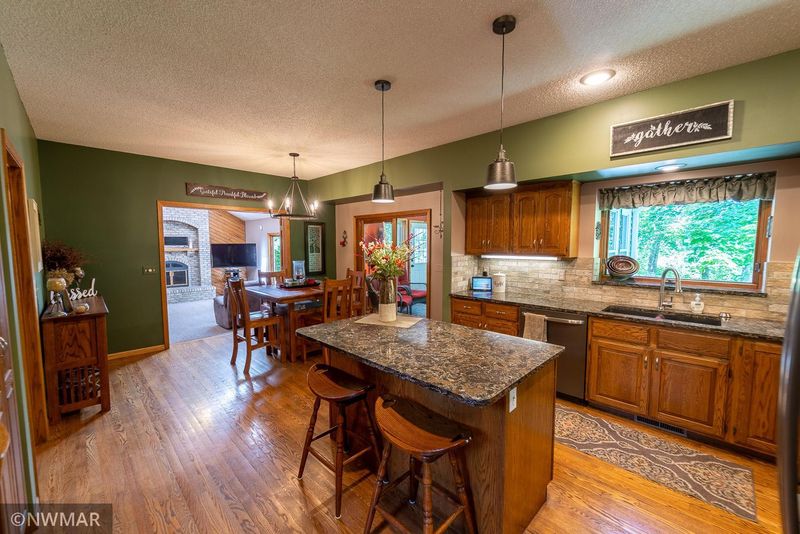 3615 Riverside Dr NE, Bemidji, MN 56601