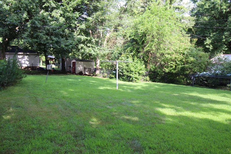 208 Lagoon St W, Vermillion, MN 55085