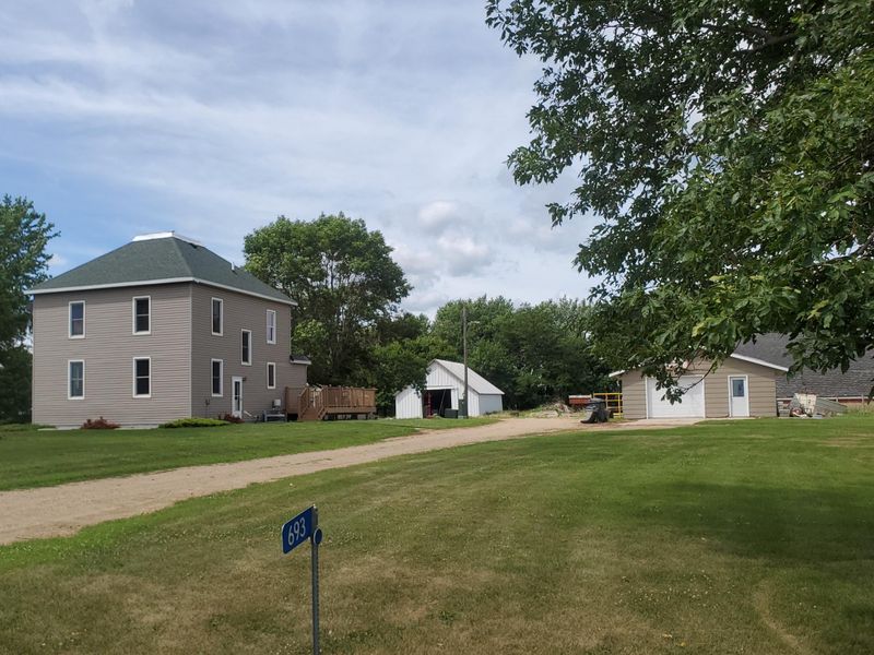693 60th Ave, Pipestone, MN 56164