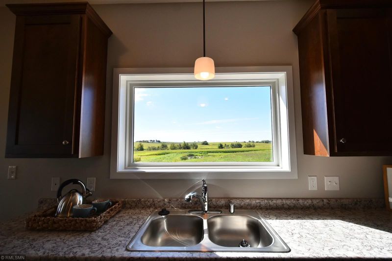 911 7th Ave, Wanamingo, MN 55983