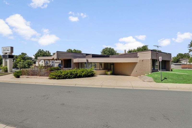 201 Central Ave N, New Prague, MN 56071